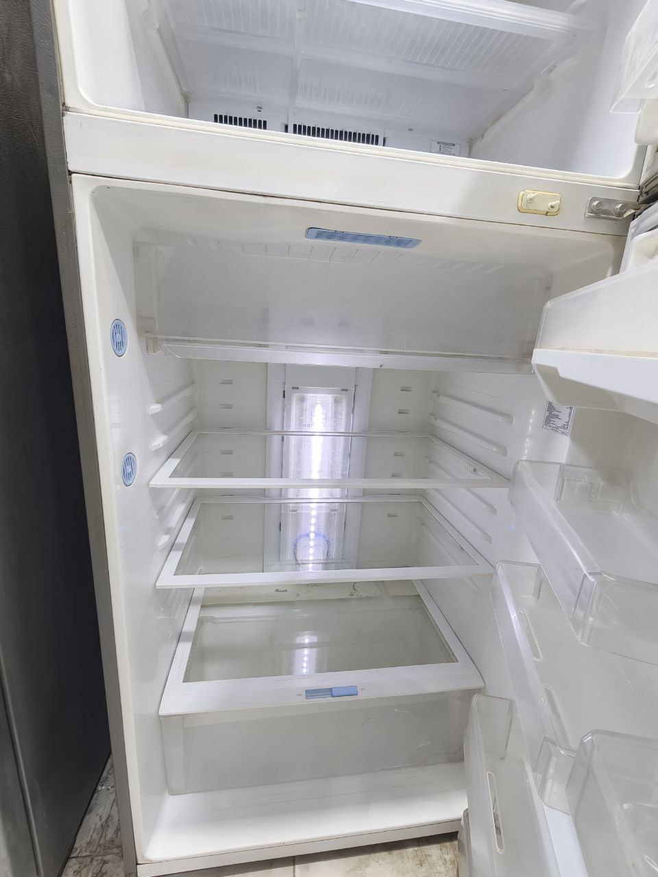 كود 6915
تلاجه LG
22قدم
 نظام نوفروست استعمال بحالة جيدة