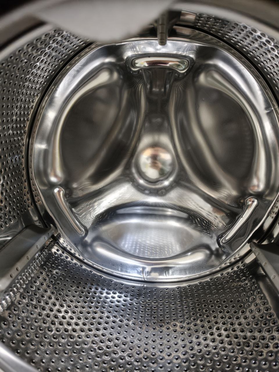 كود 3751                                              غساله زانوسي                                        فول اتوماتيك                                               6k                                              استعمال بحاله جيده