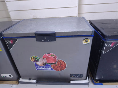 كود
فريزر 350لتر فرز ثاني 
استلس كامل 
توب لاين