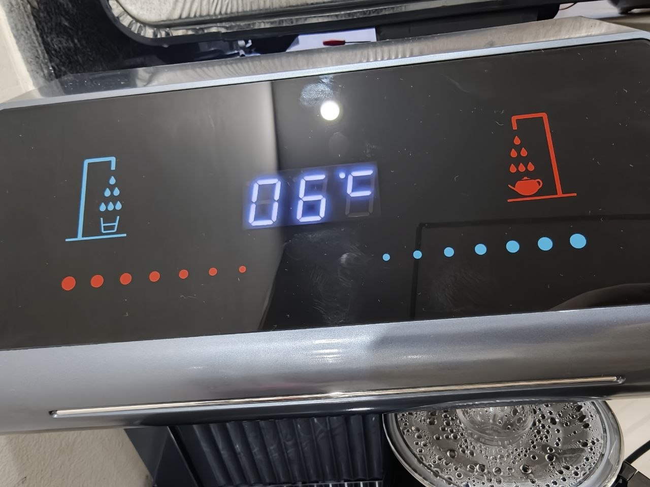 احدث إصدارات كول ستار
مياه سخنة وباردة في نفس الوقت
شاشة ديجيتال تعمل باللمس
تصميم شيك ستانلس يليق بالمطبخ
فيه كاتل مدمج للشاي والقهوة
و ثلاجة