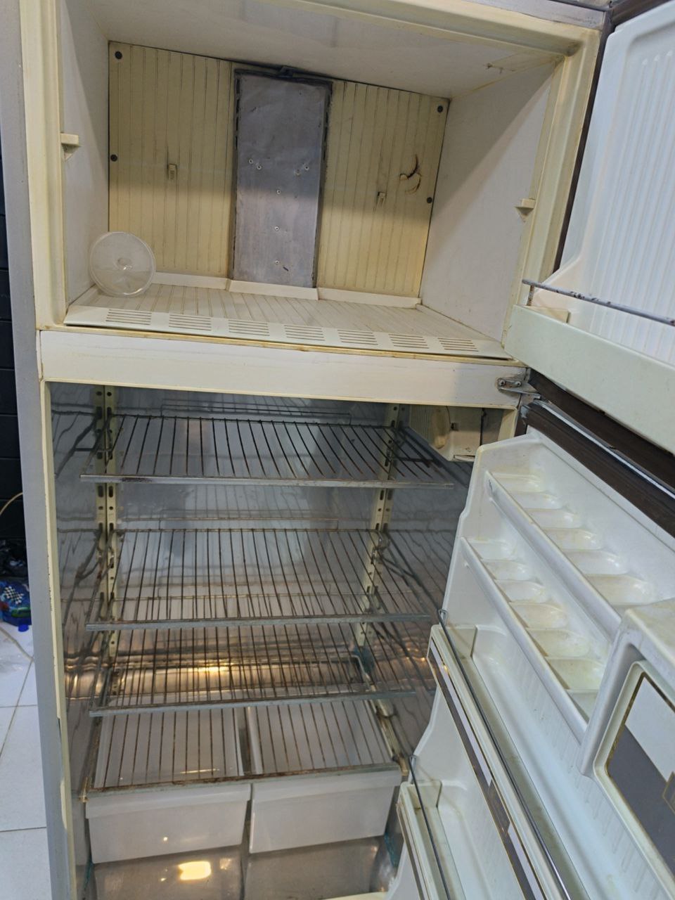 كود 1841                                          ثلاجه كريازي                                              18قدم نوفروست                              استعمال بحاله جيده