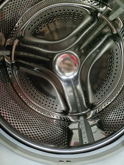 غساله وايت بوينت 5 كيلو استعمال بحاله جيده
غساله فول اتوماتيك كود 4780