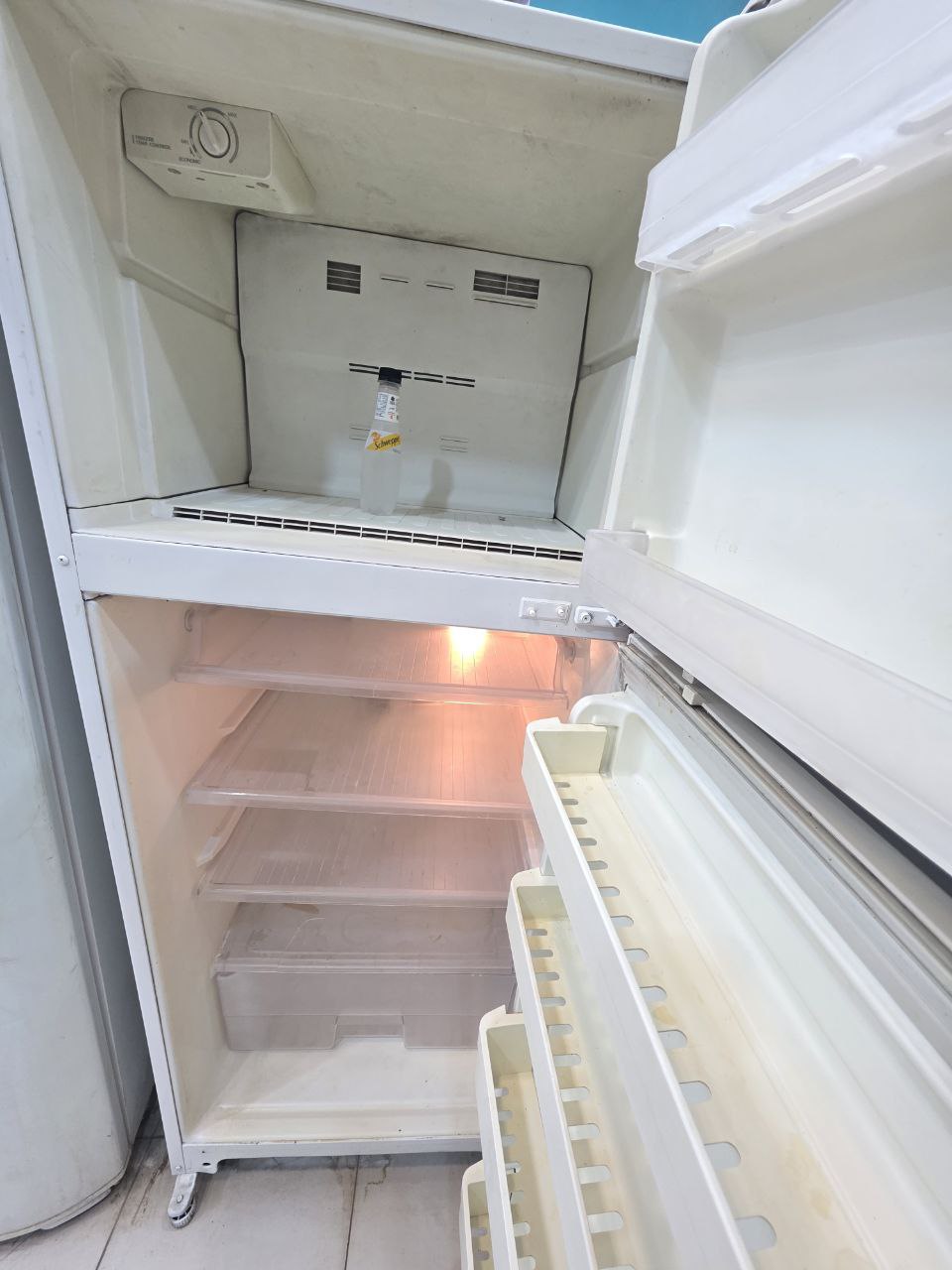 ثلاجه ايديال 14 قدم نوفروست استعمال بحاله جيده