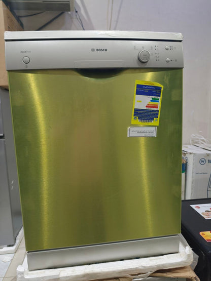 كود 8818
غسالة أطباق BOSCH 🇩🇪 🔹
هتوفر مع بوكس مول 8000 💪
 الموديل: SMS40D18EU              🍽️ سعة 12 فرد