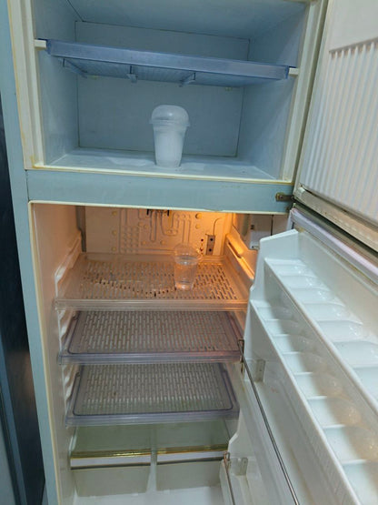 كود  4500                                        ثلاجه كريازي 14قدم                          استعمال بحاله جيده