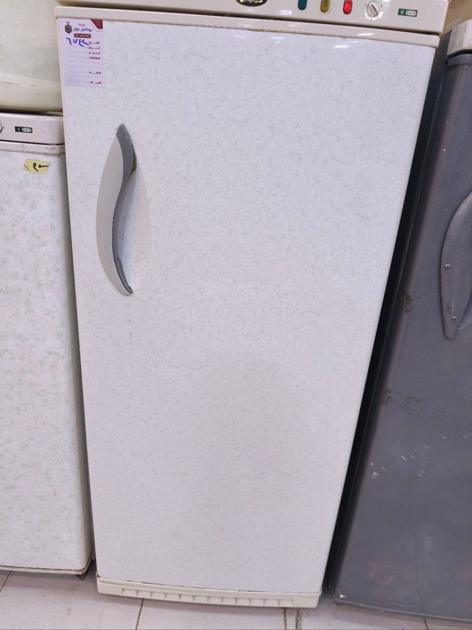 كود 6742
فريزر كريازي نوفروست 
5درج استعمال بحالة جيدة