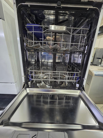 كود 3337
غساله اطباق ال جي
LG
استعمال بدون صيانه سابقة