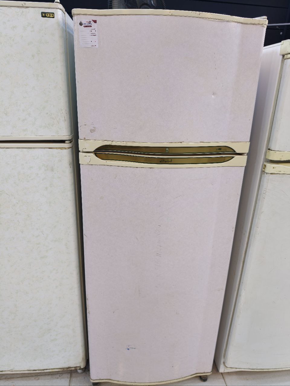 كود 5828                                         ثلاجه كريازي 12قدم                                 استعمال بحاله جيده