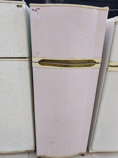 كود 5828                                         ثلاجه كريازي 12قدم                                 استعمال بحاله جيده