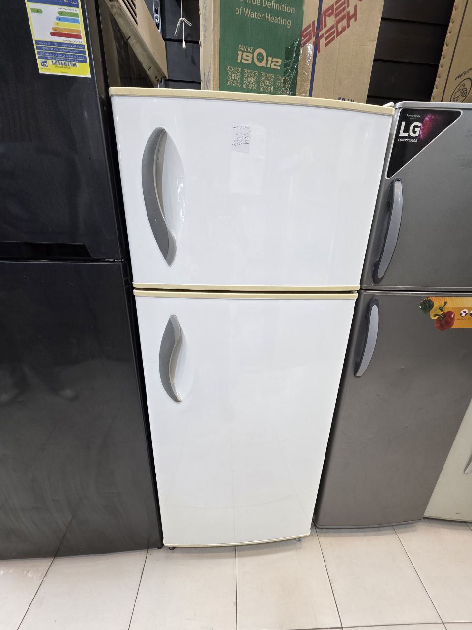 ثلاجه كريازي 14قدم  نوفروست استعمال حاله جيده  كود 4940