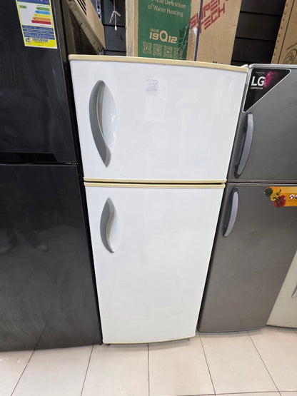 ثلاجه كريازي 14قدم  نوفروست استعمال حاله جيده  كود 4940