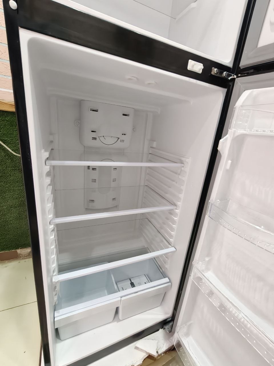 كود 7199
تلاجه  يونيون اير 340 لتر فرز تاني بالكرتونه 
باب زجاج