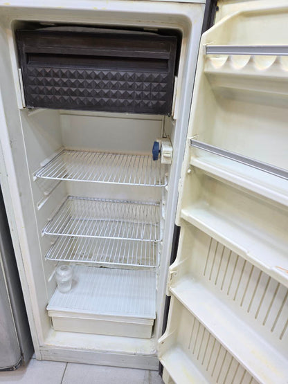 كود 3495
تلاجه اديل  10 قدم استعمال