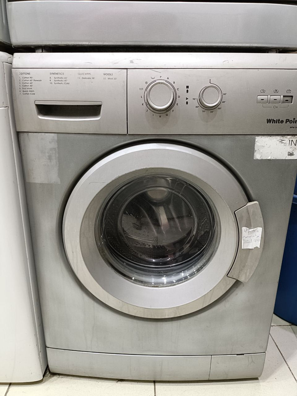 غساله وايت بوينت 5 كيلو استعمال بحاله جيده
غساله فول اتوماتيك كود 4780