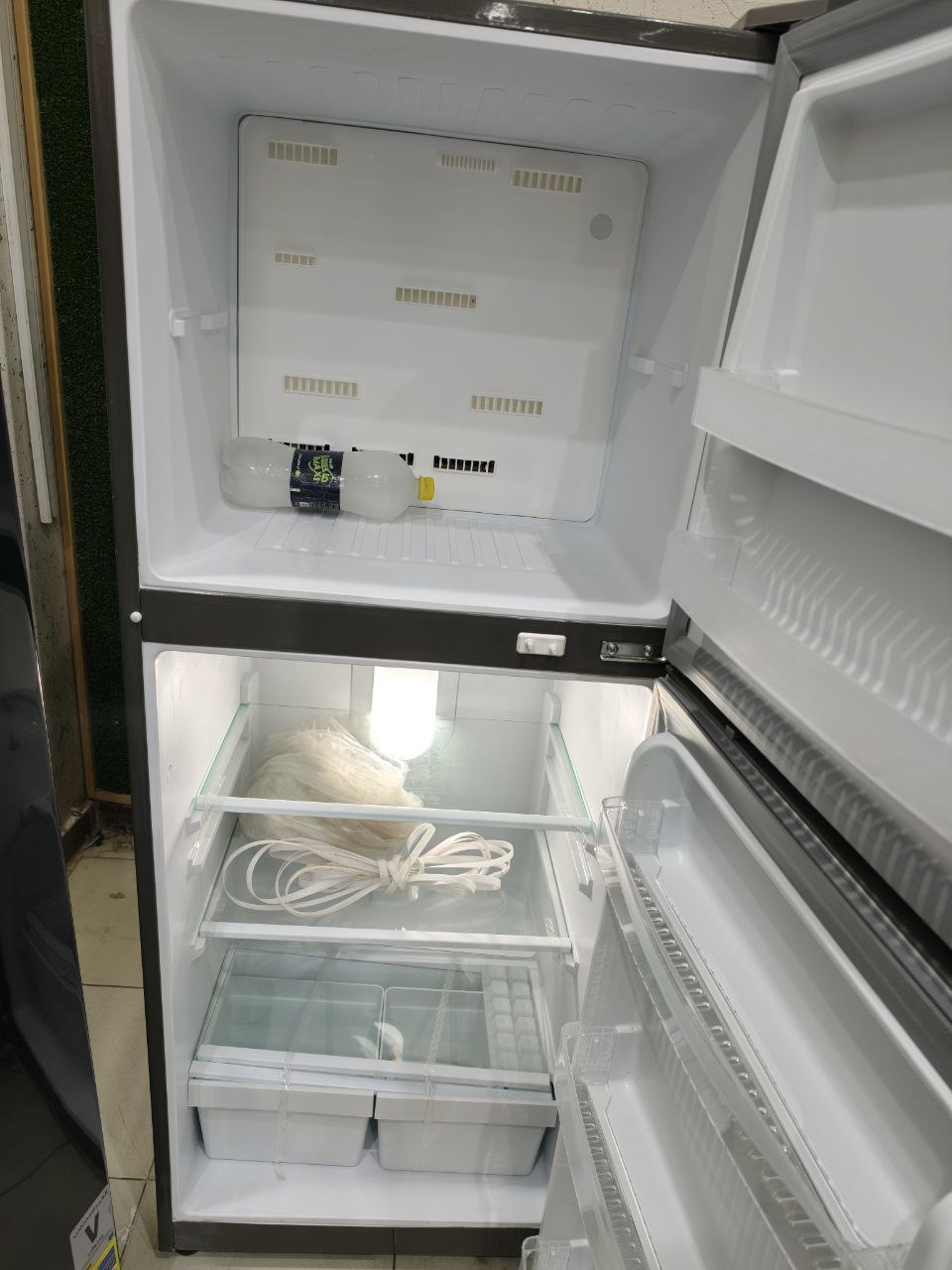 ثلاجه اللكترواستار                                        14قدم                                               عرض Black Friday