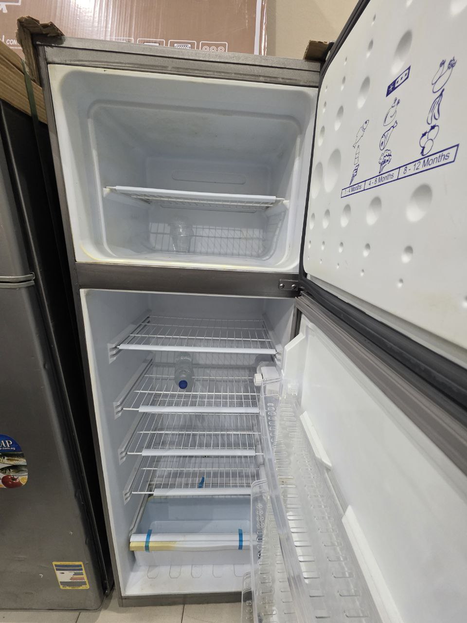 كود 5720
ثلاجة 
باساب 16 قدم دي فروست 
بموتور lg
فرز تاني