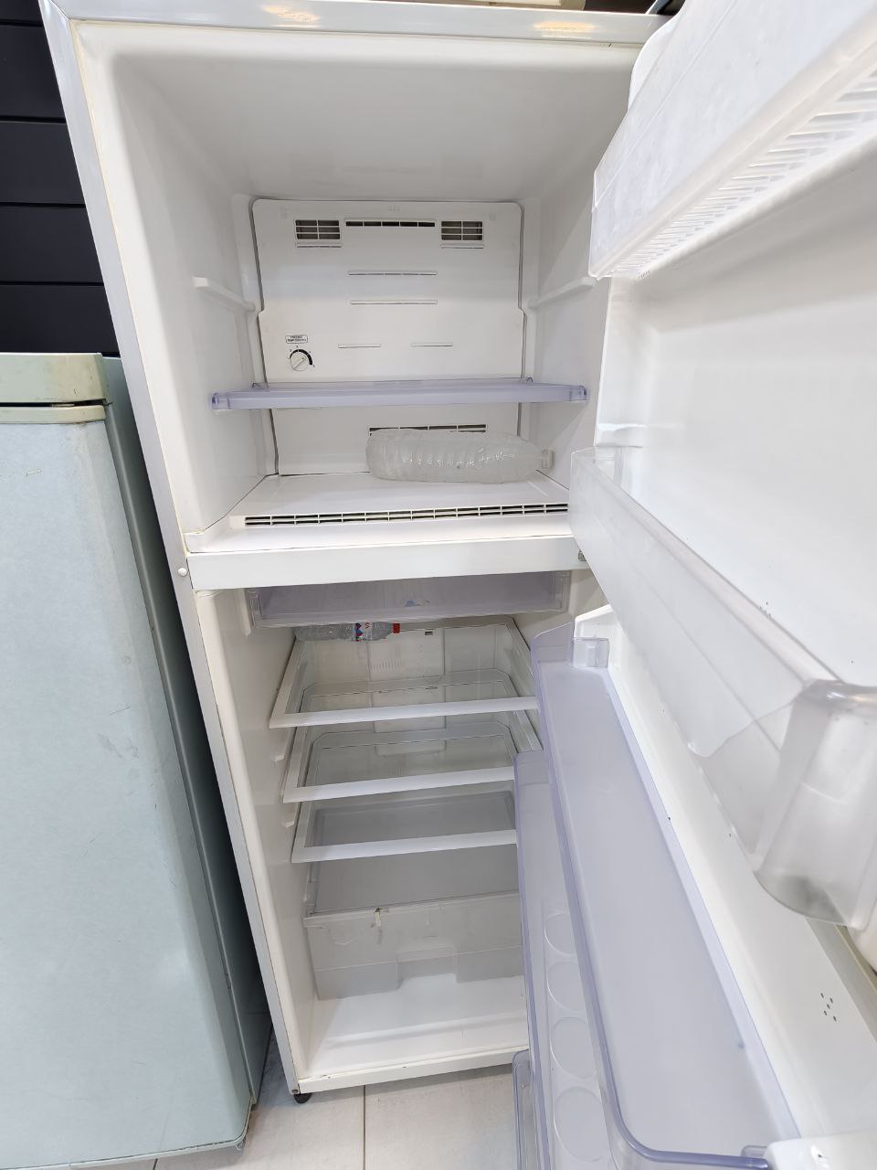 كود 6228

تلاجه تزشيبت 14 قدم كسر زيرو 
استعمال  بسيط