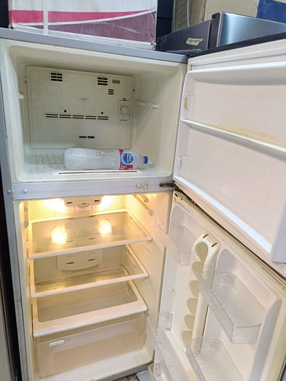 كود 2049
ثلاجه زانوسي 14قدم نو فروست                      استعمال بحاله جيده