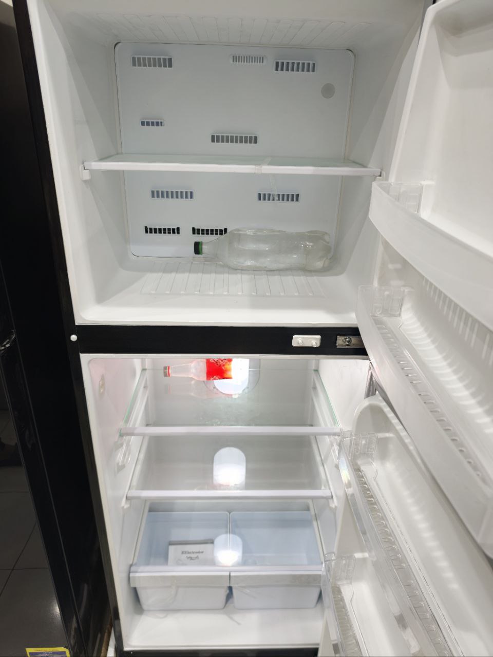 كود 6039
ثلاجة اللكترو استار  
 فرز ثاني بالكرتونة  
330لتر
نوفروست