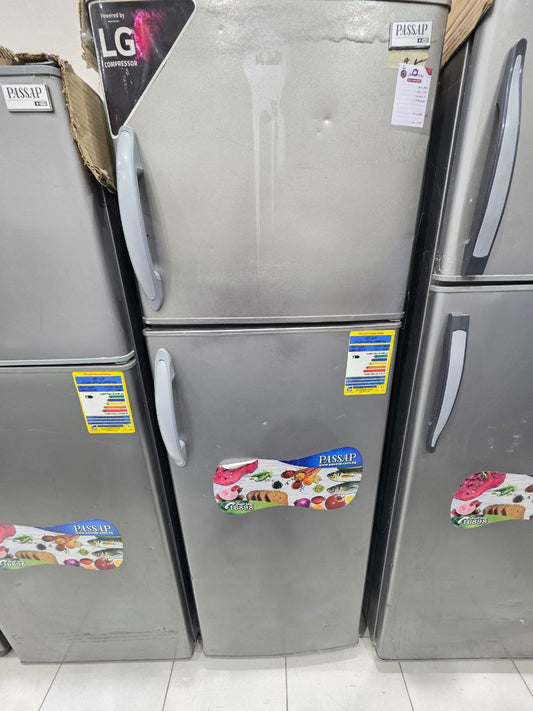 كود  5721

ثلاجة  
باساب 14 قدم دي فروست 
بموتور lg
فرز تاني