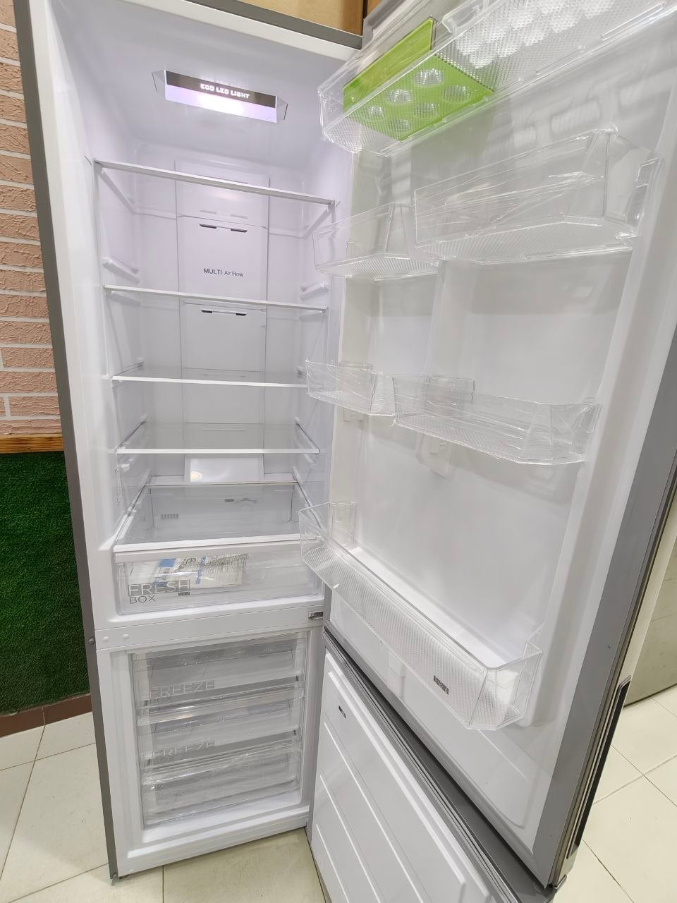 كود 8855
ثلاجة ميديا كسر زيرو 🔥
📌 الموديل: MDRB489FGN46
📦 السعة: 330 لتر – 11.6 قدم
❄️ نوفروست