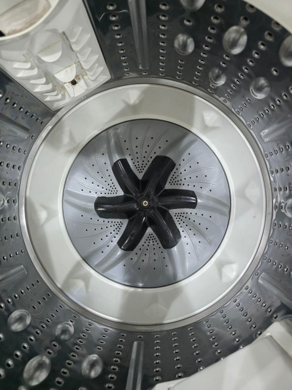 كود 3272
غساله توشيبا  فوق اتومتك 
ضمان 3 شهور