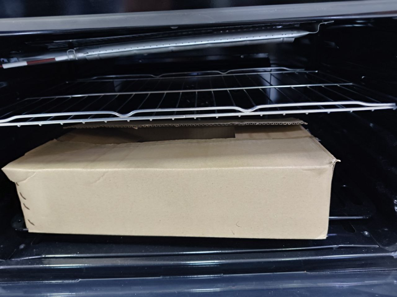 كود
بوتجاز فرز بالكرتونه 
ضمان شركه
2 فرن عمليين