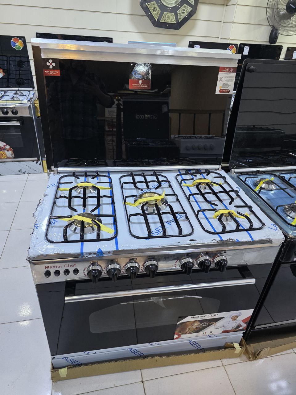 كود
بوتجاز مستر شيف 5شعلة
مزود بمروحة استنلس كامل زيرو 

90×60