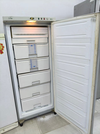 كود 9415

ديب فريزر كريازي 5درج نوفروست
✅استعمال بحالة مميزة