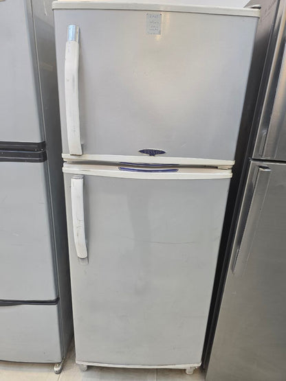 كود 2709
تلاجه باساب 14 نوفروست 
كسر بسيط ف الفليزر لا يؤثر، 
ضمان 3 شهور