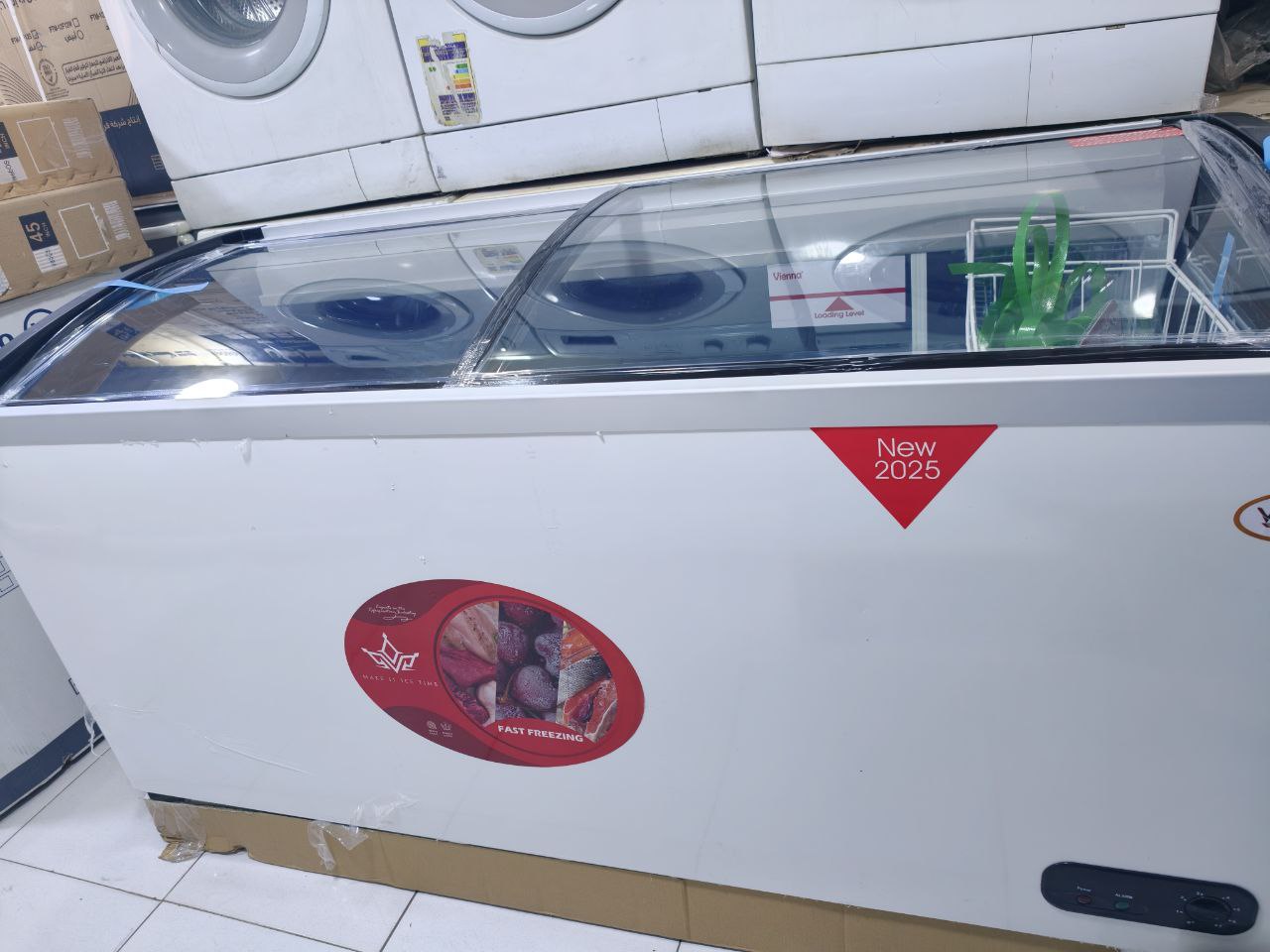 كود  5786                                         فريزر فينا 600لتر                               بواقي تصدير