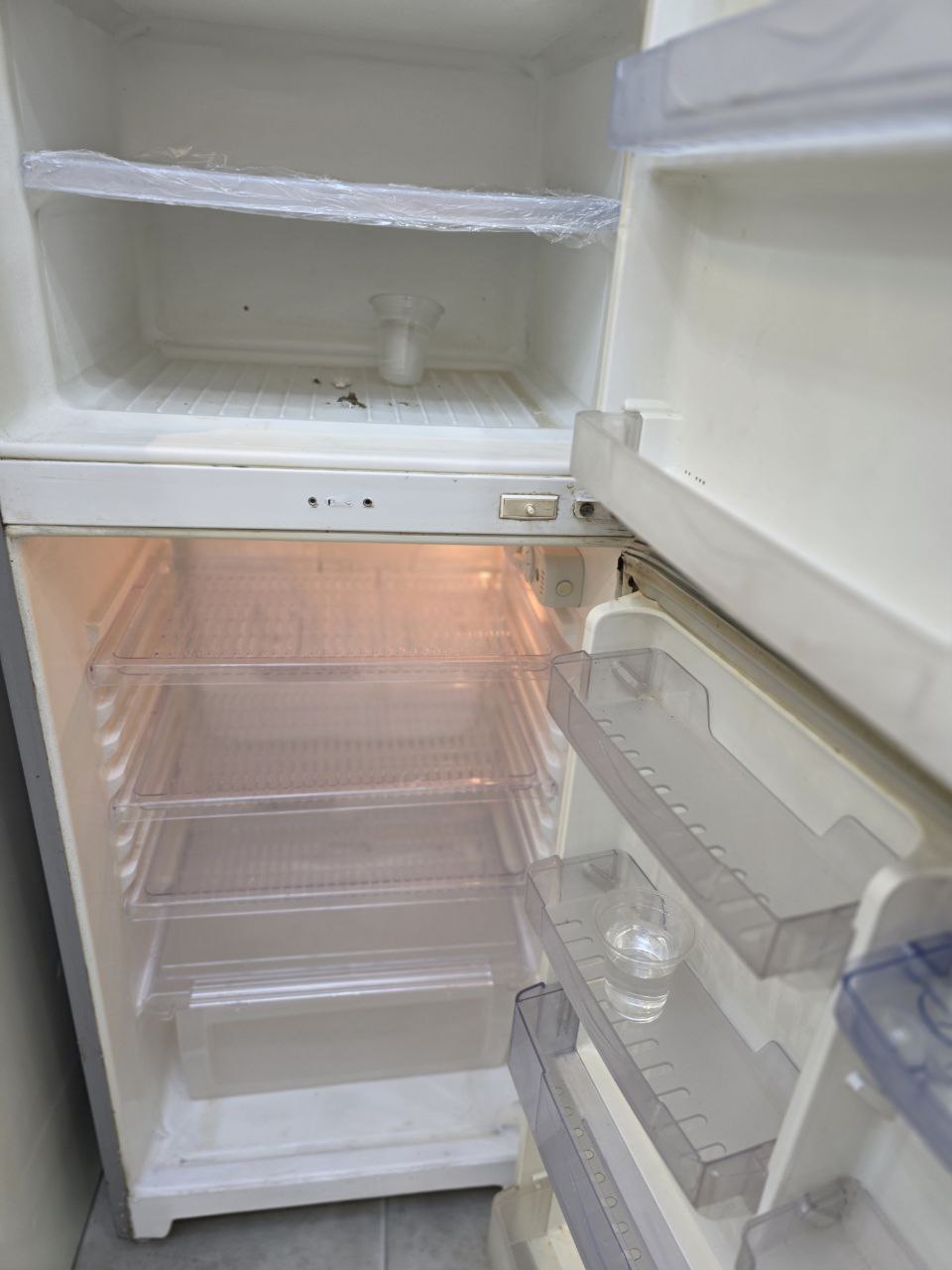 كود 4753
تلاجه  اديل 14 ديفروست 
3شهور