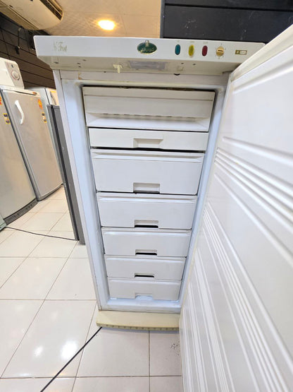 فريزر  كريازي 5 دورج  نوفروست استعمال بحاله جيده جدا
كود 5392