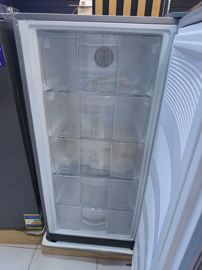 كود

كود 6045
فريزر الكتروستار  5 أدراج
فرز بالكرتونة 
 No Frost