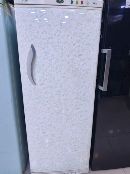 كود 8573

ديب فريزر كريازي 6 درج نوفروست 🔥
✅استعمال