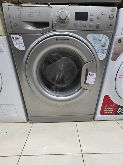 كود 2507
غسالة اريستون فول اتوماتيك
بدون صيانه حاله ممتازه استعمال خفيف

7k
