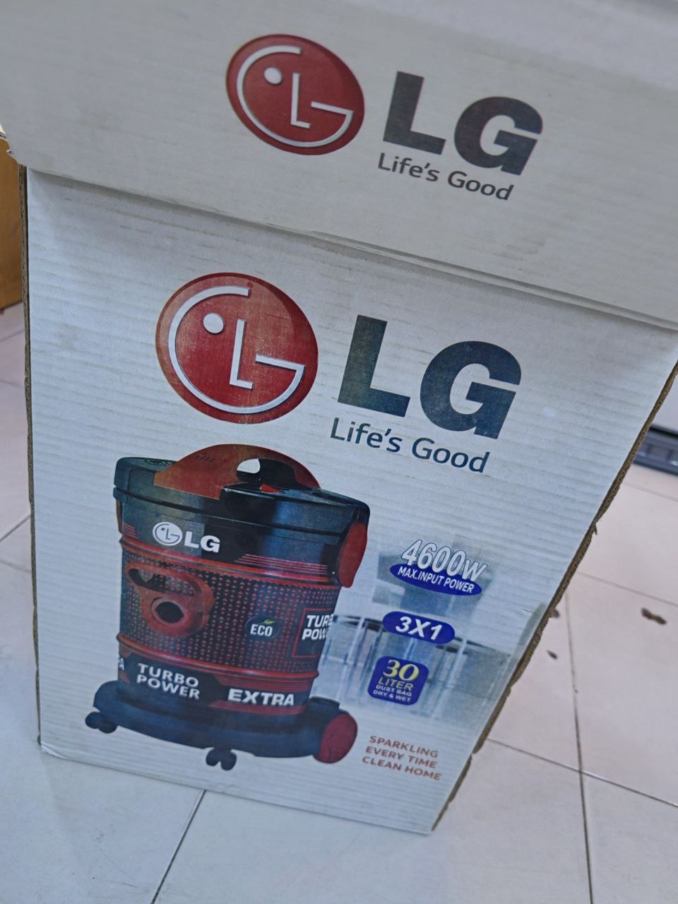 كود 6270
مكنسه lg                                     أداء وقوة الشفط
هاي كوبي 
 قوة شفط عالية 
 فلتر HEPA‑11