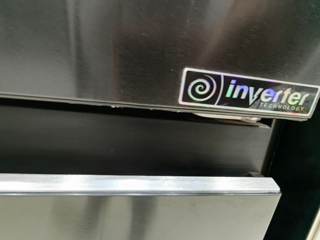 كود 5883

وايت ويل ثلاجة 415 لتر 4 باب نوفروست مزودة بشاشة ديجيتال انفرتر 

خصم 10000
فرز ثاني