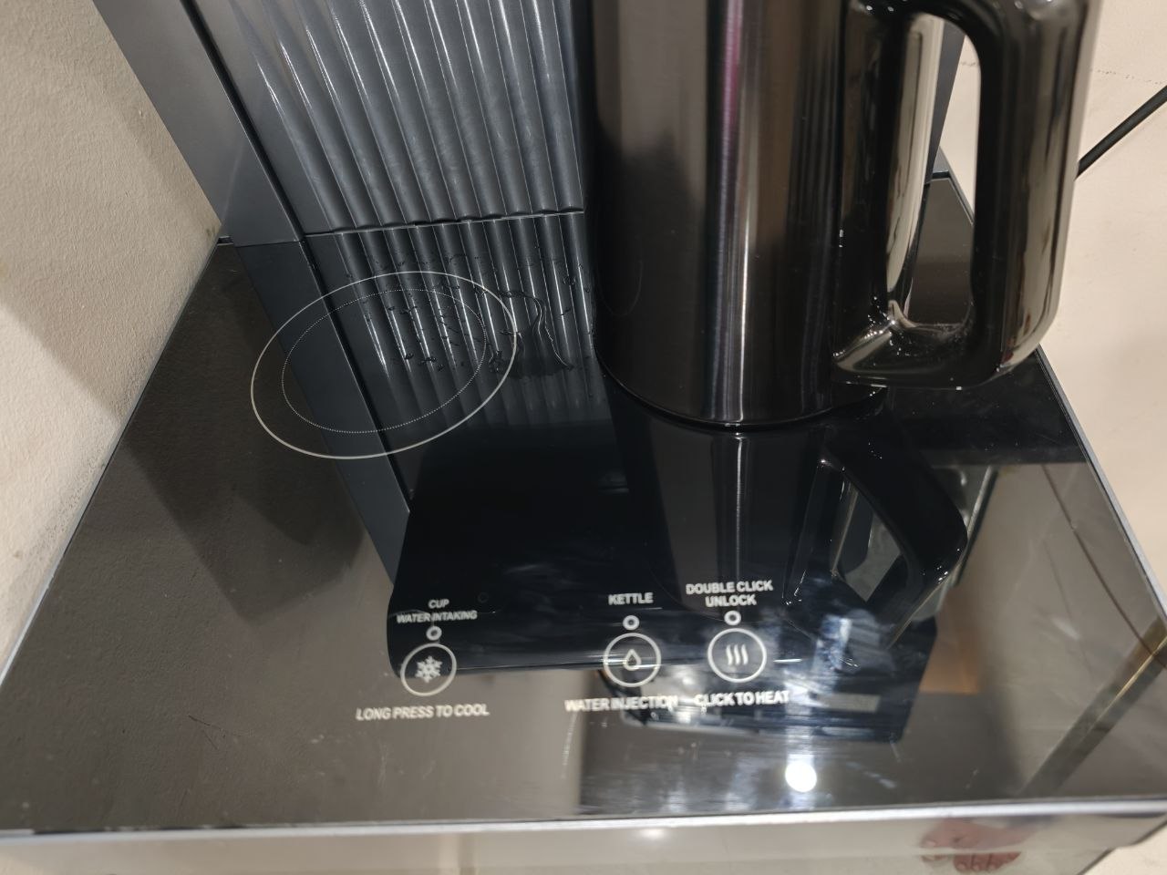 احدث إصدارات كول ستار
مياه سخنة وباردة في نفس الوقت
شاشة ديجيتال تعمل باللمس
تصميم شيك ستانلس يليق بالمطبخ
فيه كاتل مدمج للشاي والقهوة
و ثلاجة