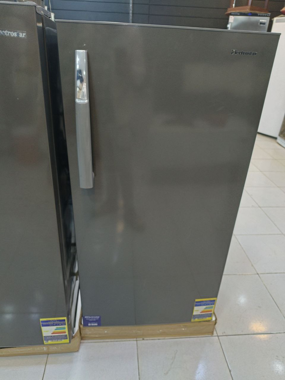 كود 6048
فريزر الكتروستار 5 أدراج
فرز بالكرتونه 
نوفروست