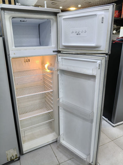 كود 9675

🧊 ثلاجة وايت بوينت استعمال
📦 سعة 256 لتر
✨ بحالة جيدة