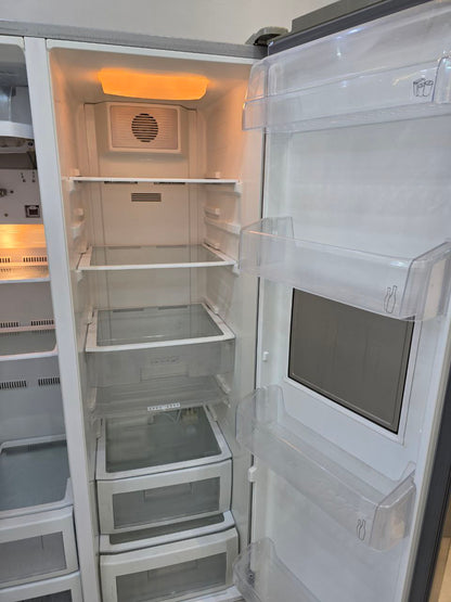 كود 5571
تلاجه اديل زانوسي 
30 قدم نوفروست  استعمال 
بسعر 25000فقط