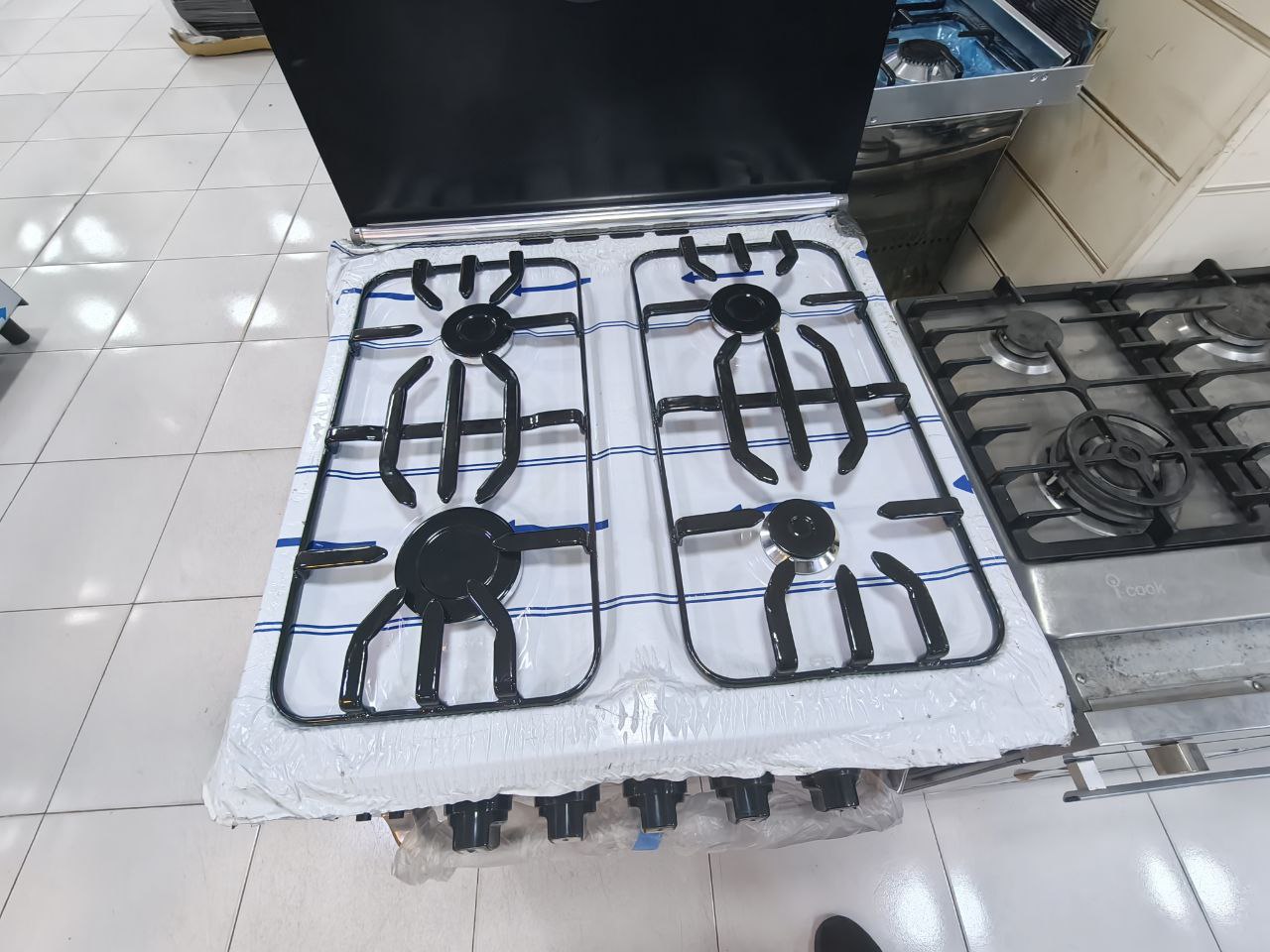 كود

بوتجاز  اي كول ٤ شعلة غاز كامل 
فرز تاني