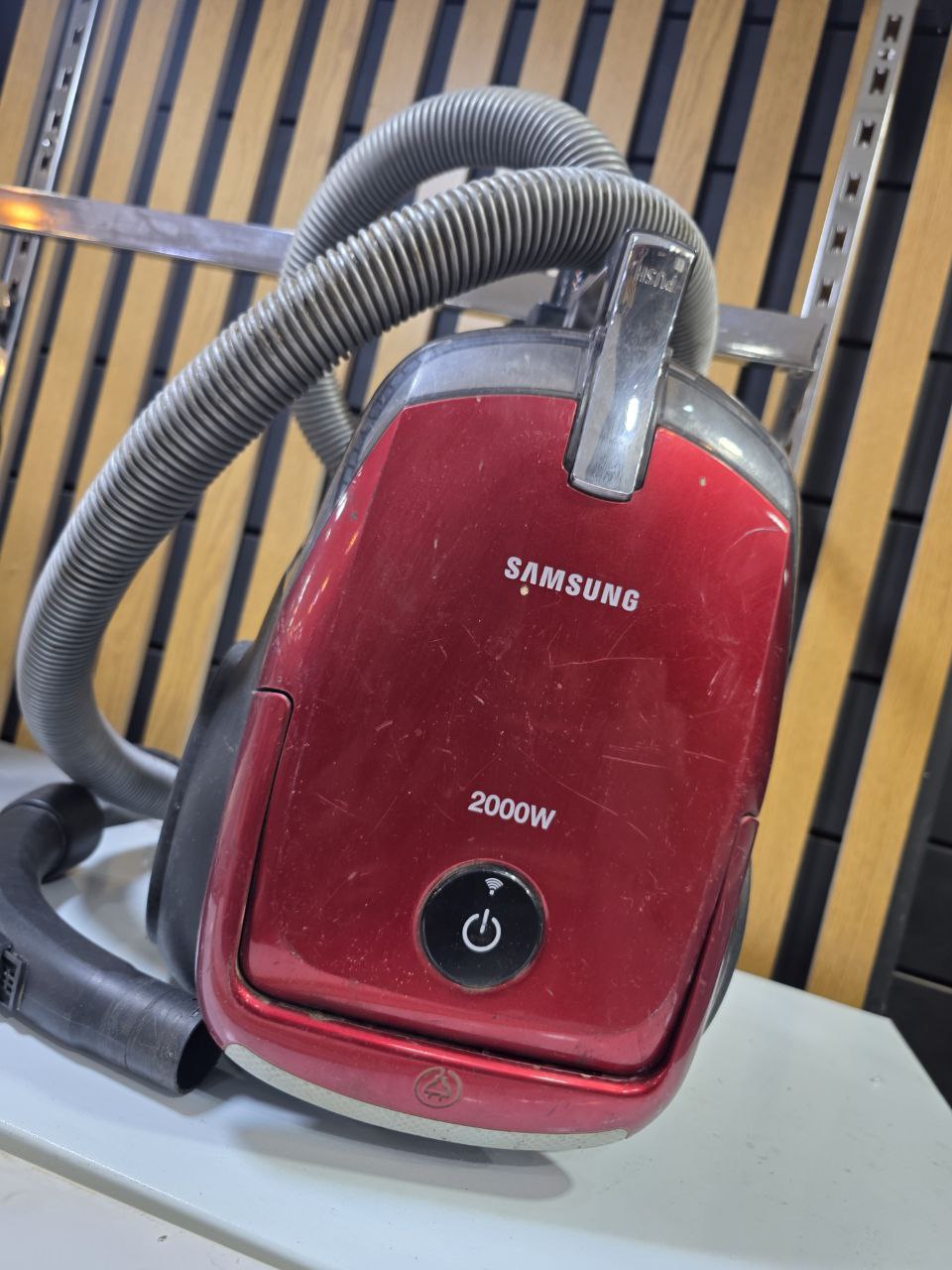 مكنسة سامسونج استعمال بحالة ممتازة