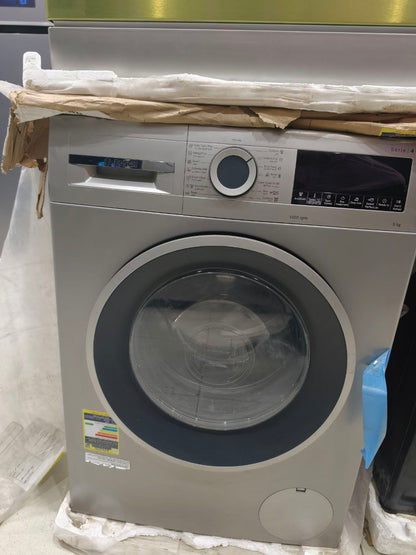 كود 8817
غسالة  بوش الالمانيه BOSCH Series 4 🇩🇪
🔹 الموديل: WGA144XVEG
🧺 سعة 9 كيلو
🌀 سرعة عصر 1400 لفة فرز