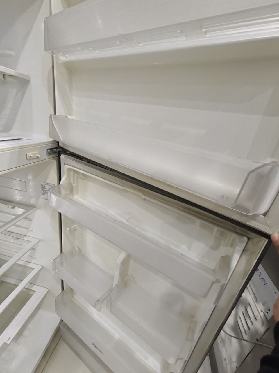 كود 6633

تلاجه 22 قدم Lg انفرتراستعمال 
استعمال بحالة ممتازة