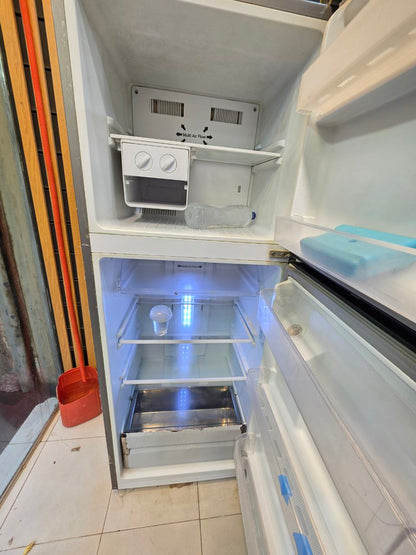 ثلاجه فريش 14 قدم نوفروست استعمال خفيف جدا حاله ممتازه كود 5101