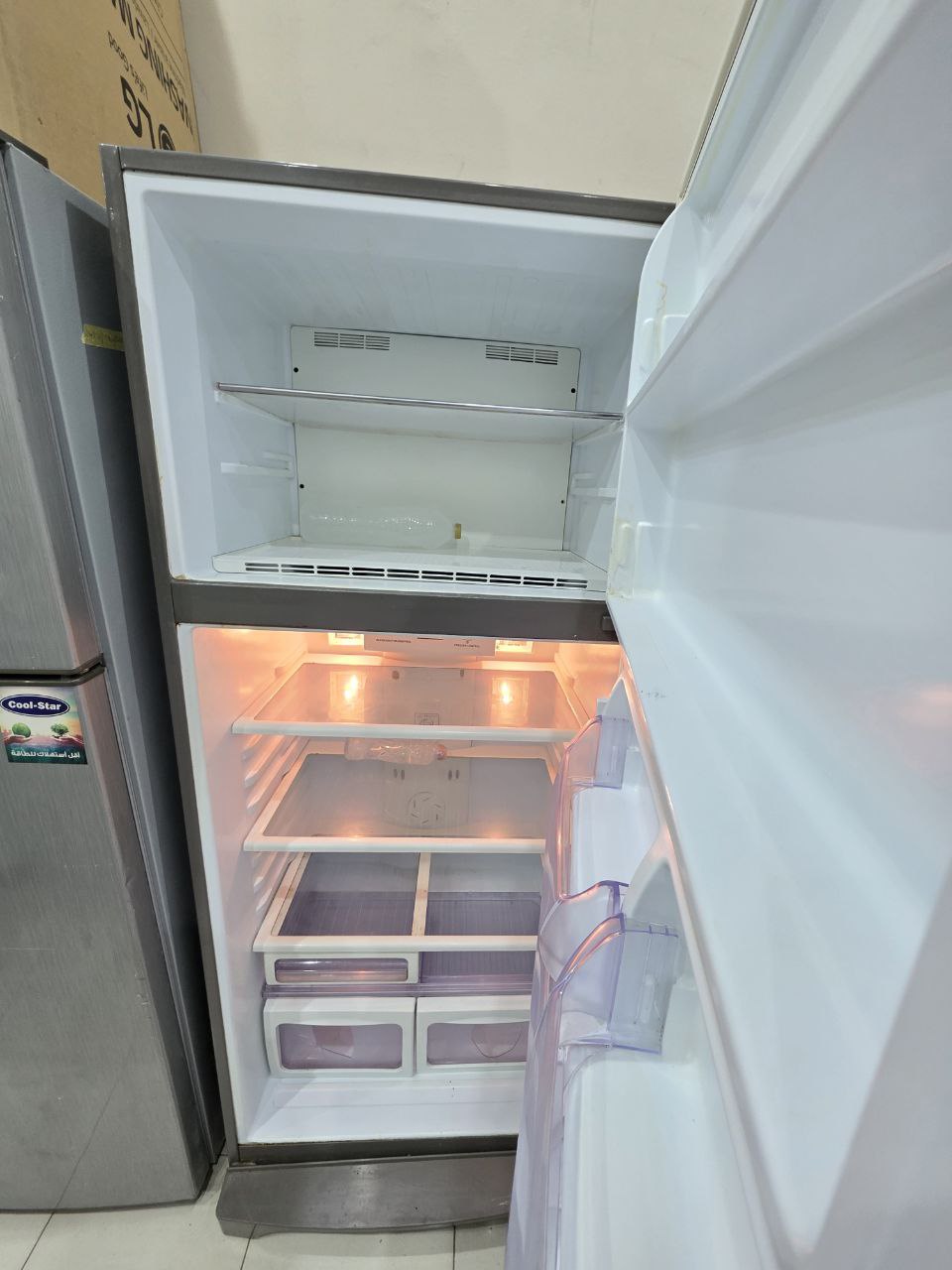 ثلاجه كريازي 18 قدم نوفرست مستعمله كود 3793