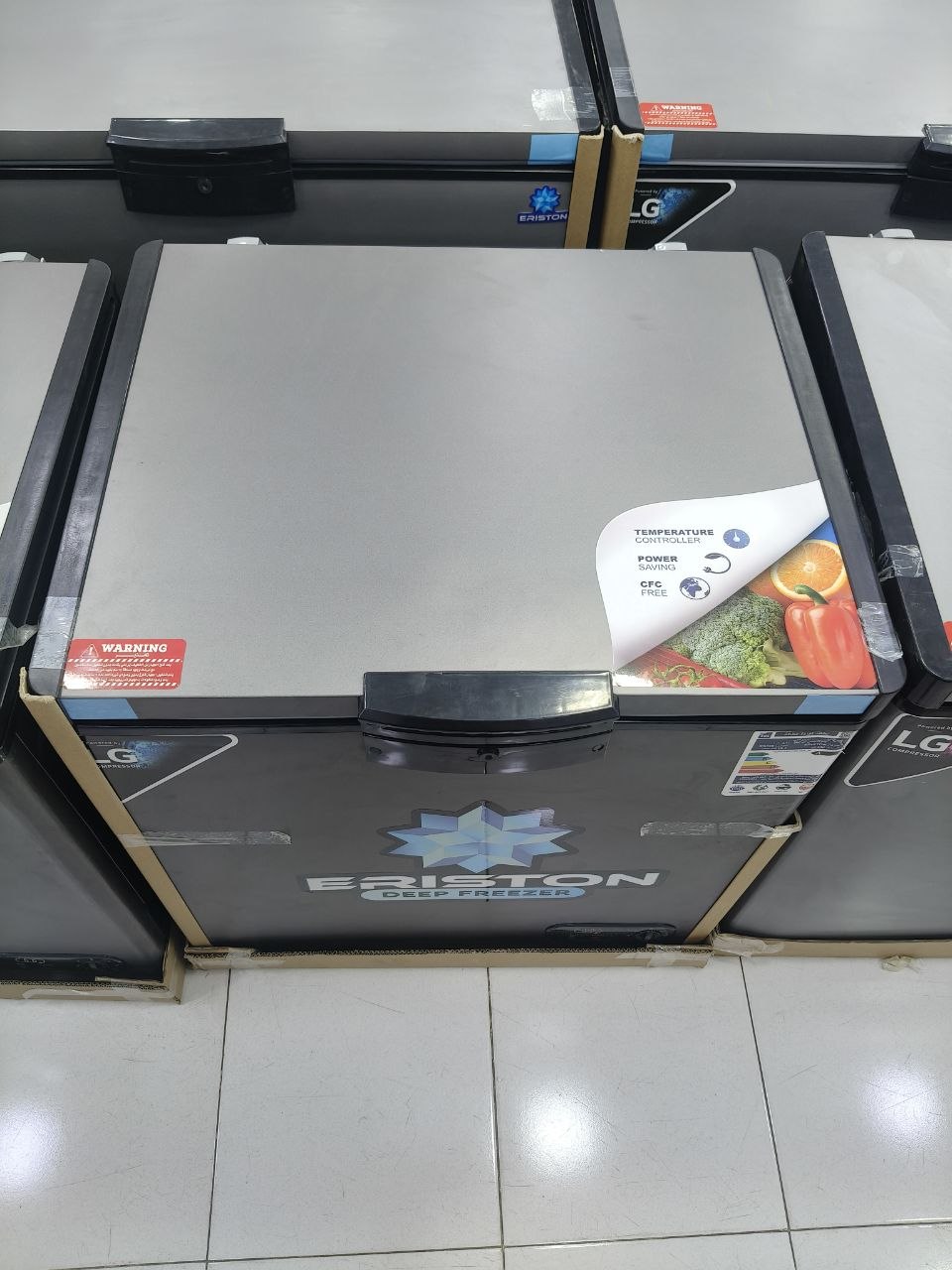 كود 9523
❄️ ديب فريزر اريستون 250 لتر
✅ موتور LG الأصلي                      🛡️ ضمان 5 سنوات ✨ جسم داخلي ستانلس بالكامل مقاوم للصدأ