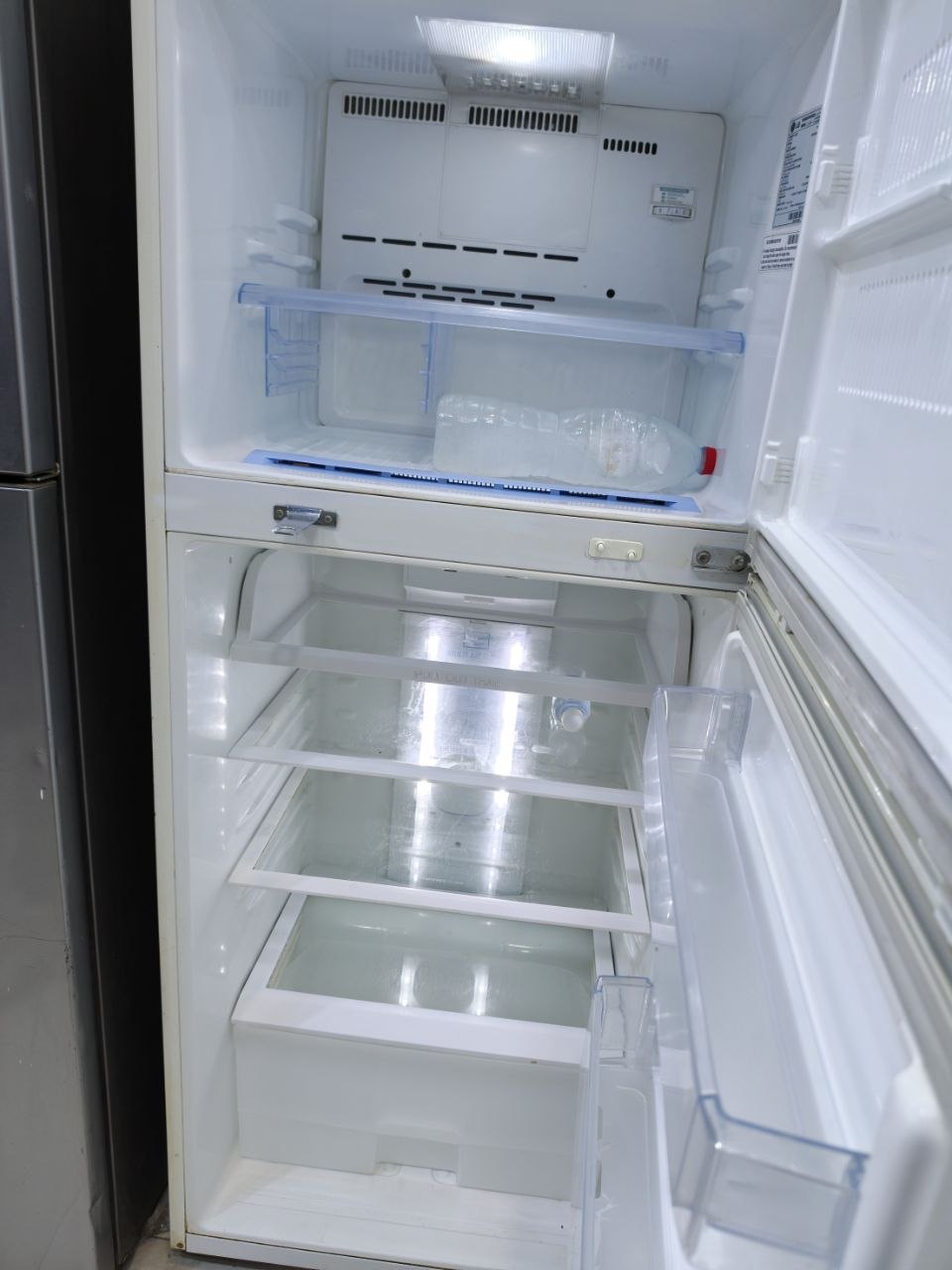 كود 7822
Lg 14 نوفروست 
استعمال